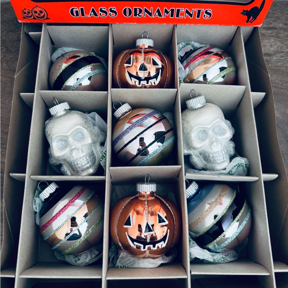 Christopher Radko Halloween Shiny Brite Pumpkin Skull Ball Ornaments 9-ct